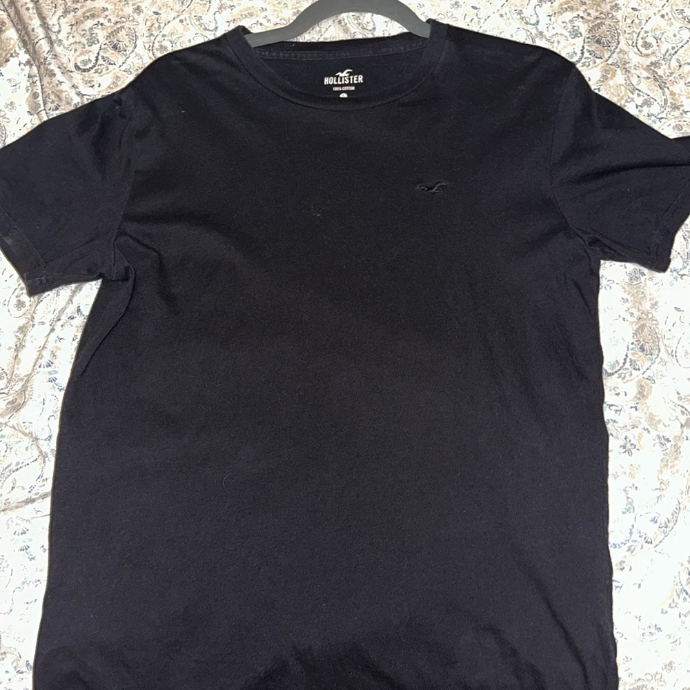 All black hollister shirt